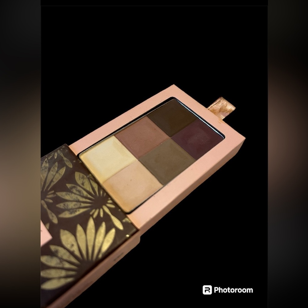 Laura Geller•NEW!! 6 SHADE BAKED EYE SHADOW Palette (Mocha .35oz) - Picture 2 of 7